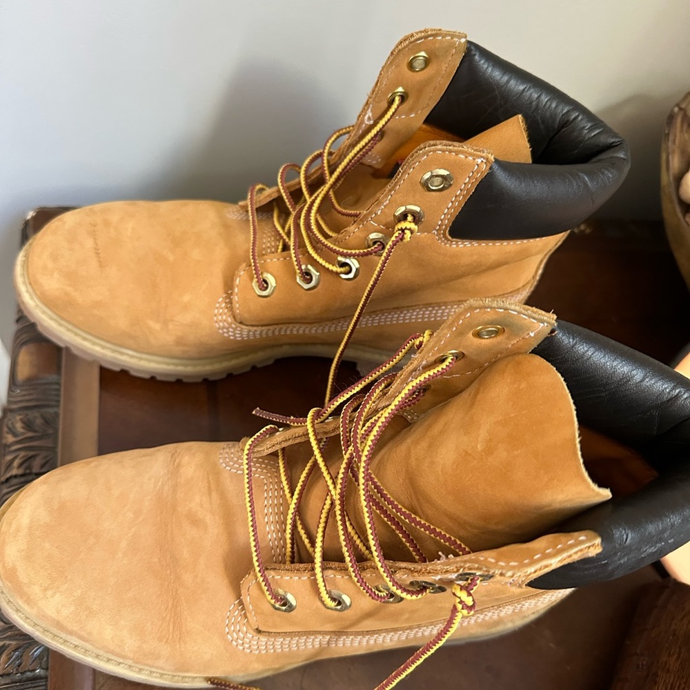 Timberland - Picture 2 of 4